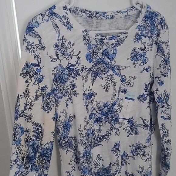 Women's Blue Sol Long Sleeve Floral Top. - Picture 4 of 6